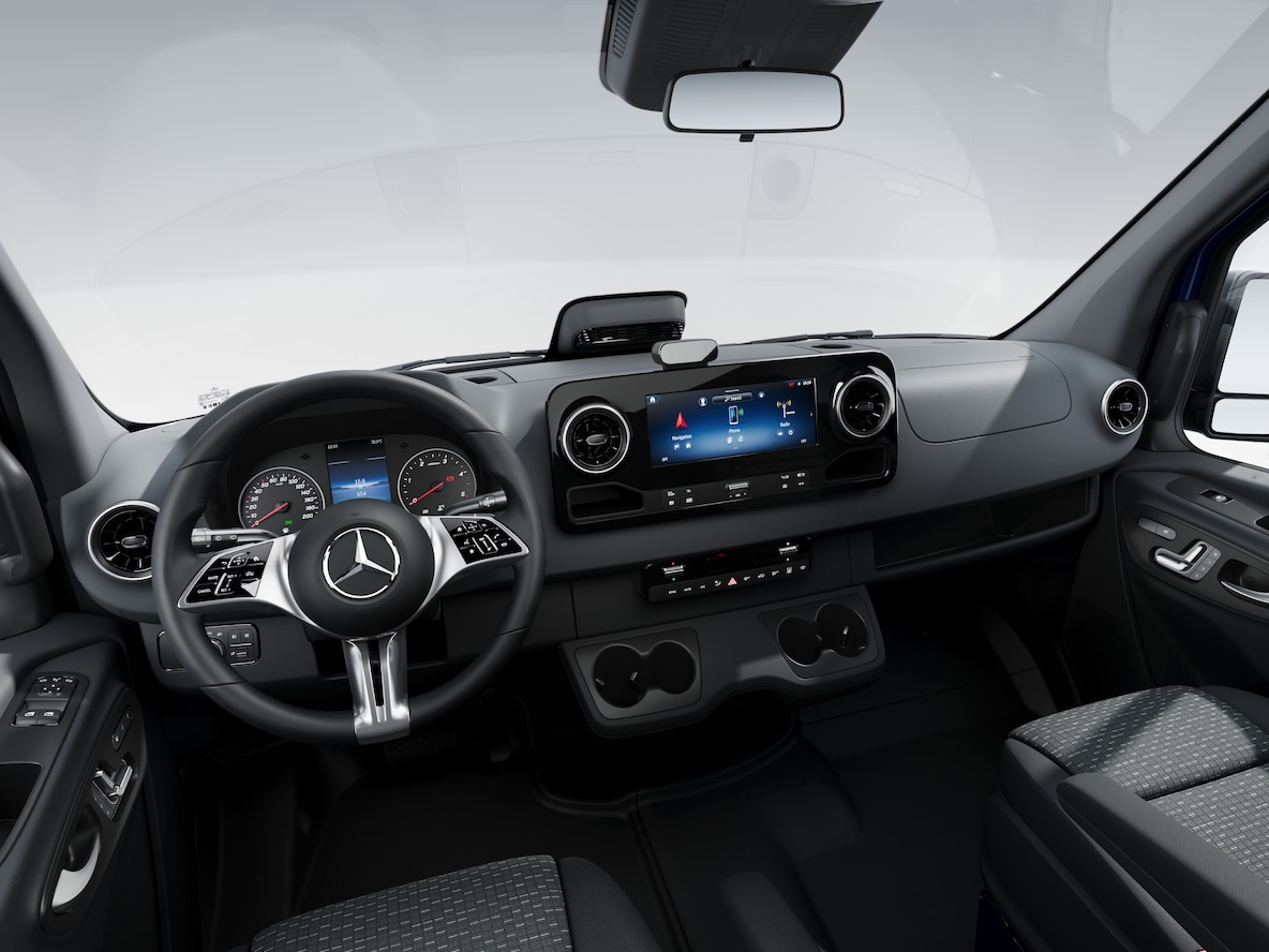 Le compartiment conducteur de la Mercedes-Benz Sprinter fourgon.