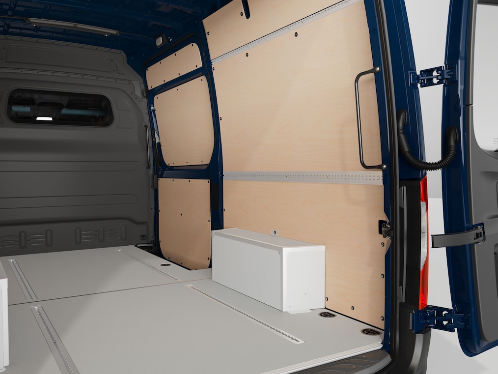 Le compartiment de chargement de la Mercedes-Benz Sprinter fourgon.