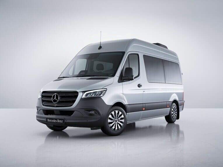 Le Mercedes-Benz Sprinter Tourer avec suspension pneumatique confort.