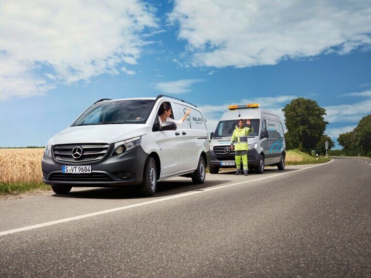 Un utilitaire léger Mercedes-Benz lors d'un service.