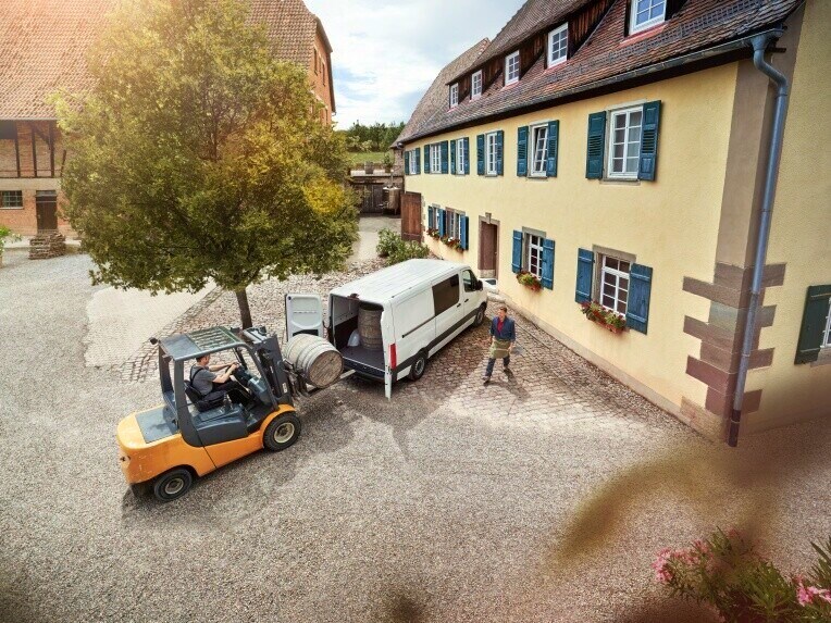 Met Mercedes-Benz Service hebt u een partner aan uw zijde die alles van uw bestelwagen weet.