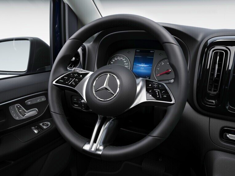 De automatische transmissie 9G-TRONIC beschikt over negen versnellingen, die het toerental van de motor onder elke omstandigheid zo laag mogelijk houden.