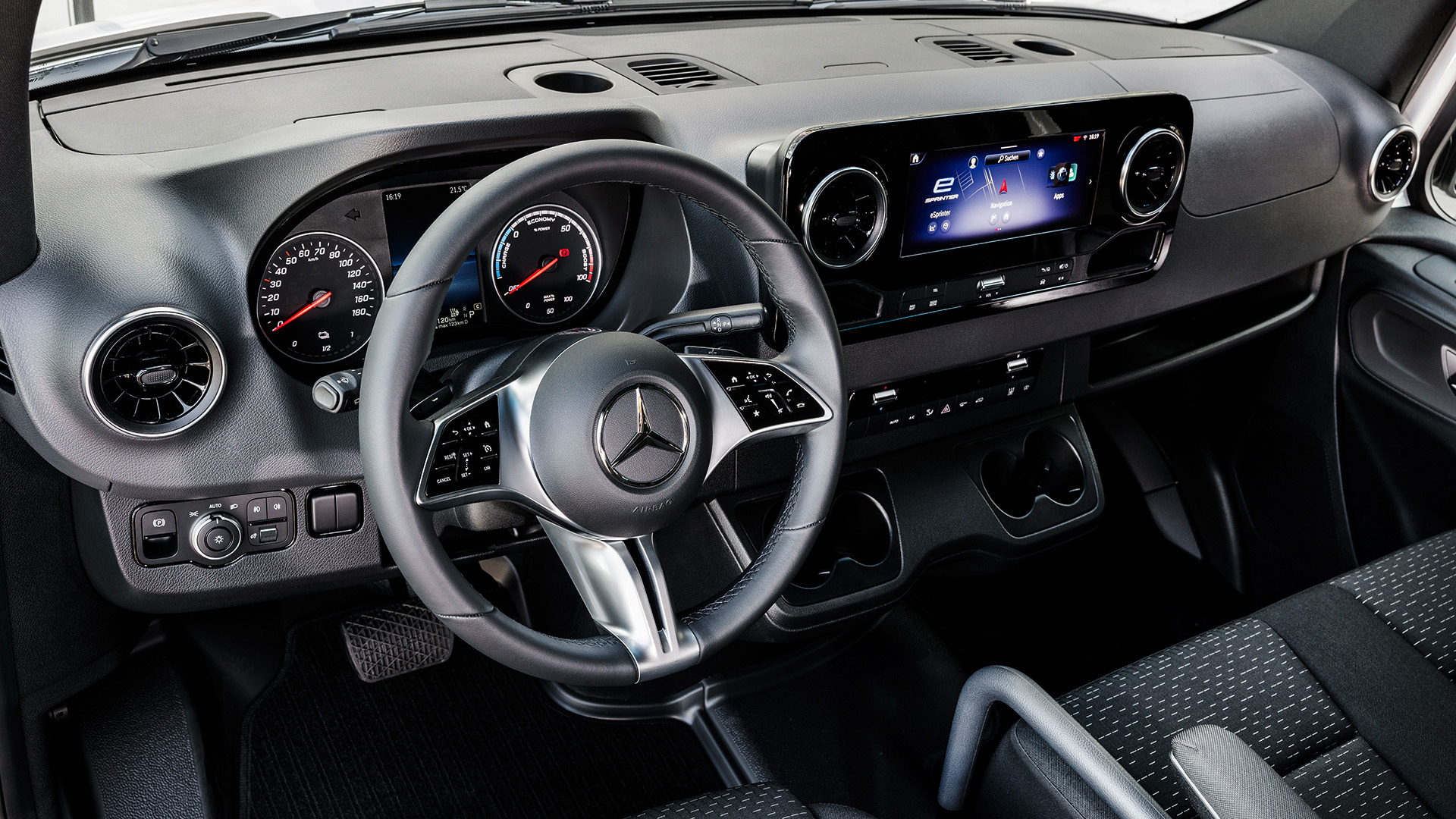 Mercedes-Benz MBUX Mercedes-Benz MBUX