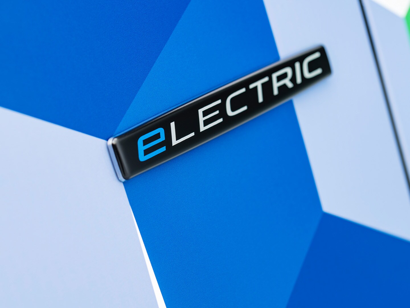 De volledig nieuw ontwikkelde elektrische aandrijflijn met synchrone motor levert een hoge vermogensdichtheid